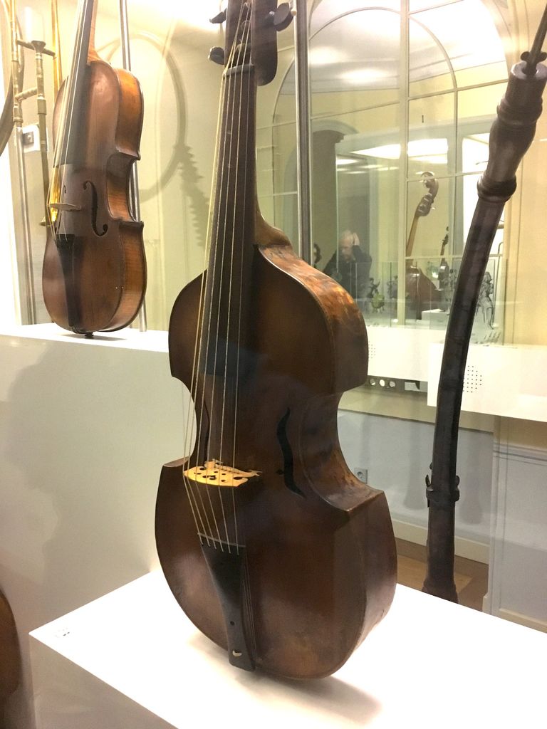 Viola d’amore, Bach-Museum, Leipzig